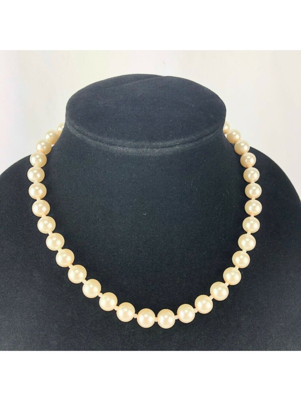 Single Strand Faux Pearl Necklace Silver-Tone Clasp Adjustable up to 17"